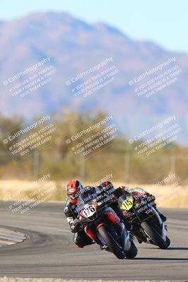 media/Jan-10-2025-CVMA Friday Practice (Fri) [[489e0da257]]/Group 4 and Trackday/Session 5 (Turn 7)/